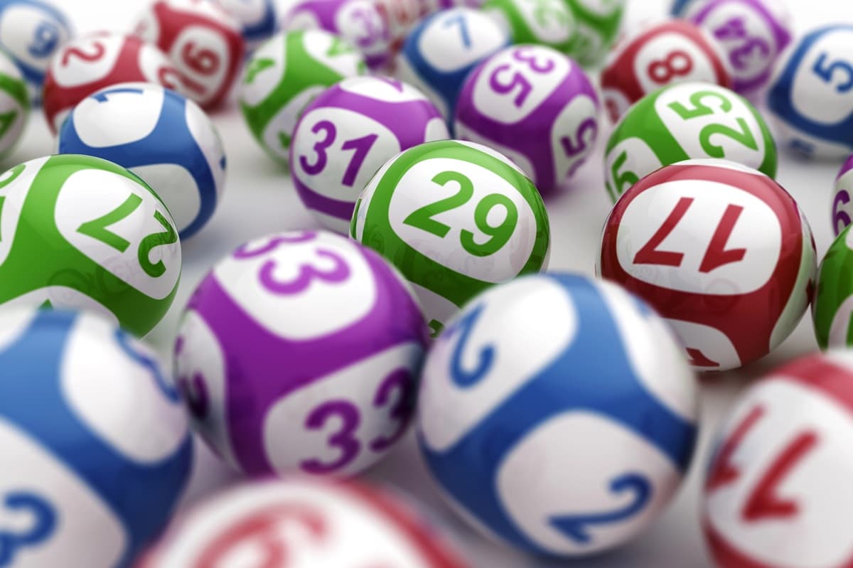 Les astuces pour optimiser vos chances de gagner au loto