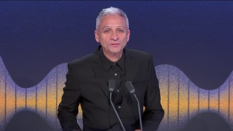 Jean-François Achilli défend sa position après sa suspension de France Info