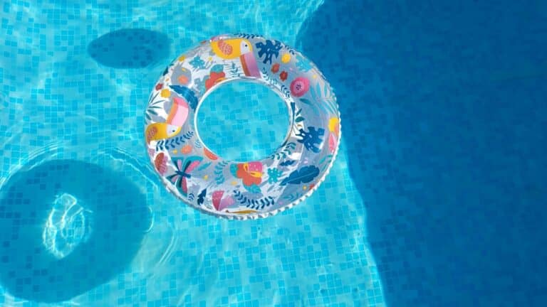 belle eau de piscine