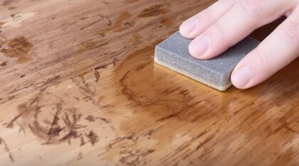 découvrez comment redonner vie à votre planche à découper usée avec cette méthode astucieuse. transformez-la en un accessoire comme neuf, améliorant ainsi votre expérience culinaire tout en économisant de l'argent. suivez nos conseils pratiques et faciles pour un résultat impeccable!